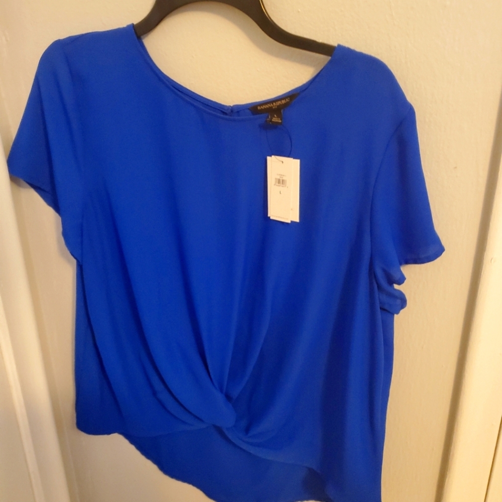 Knotted shirt